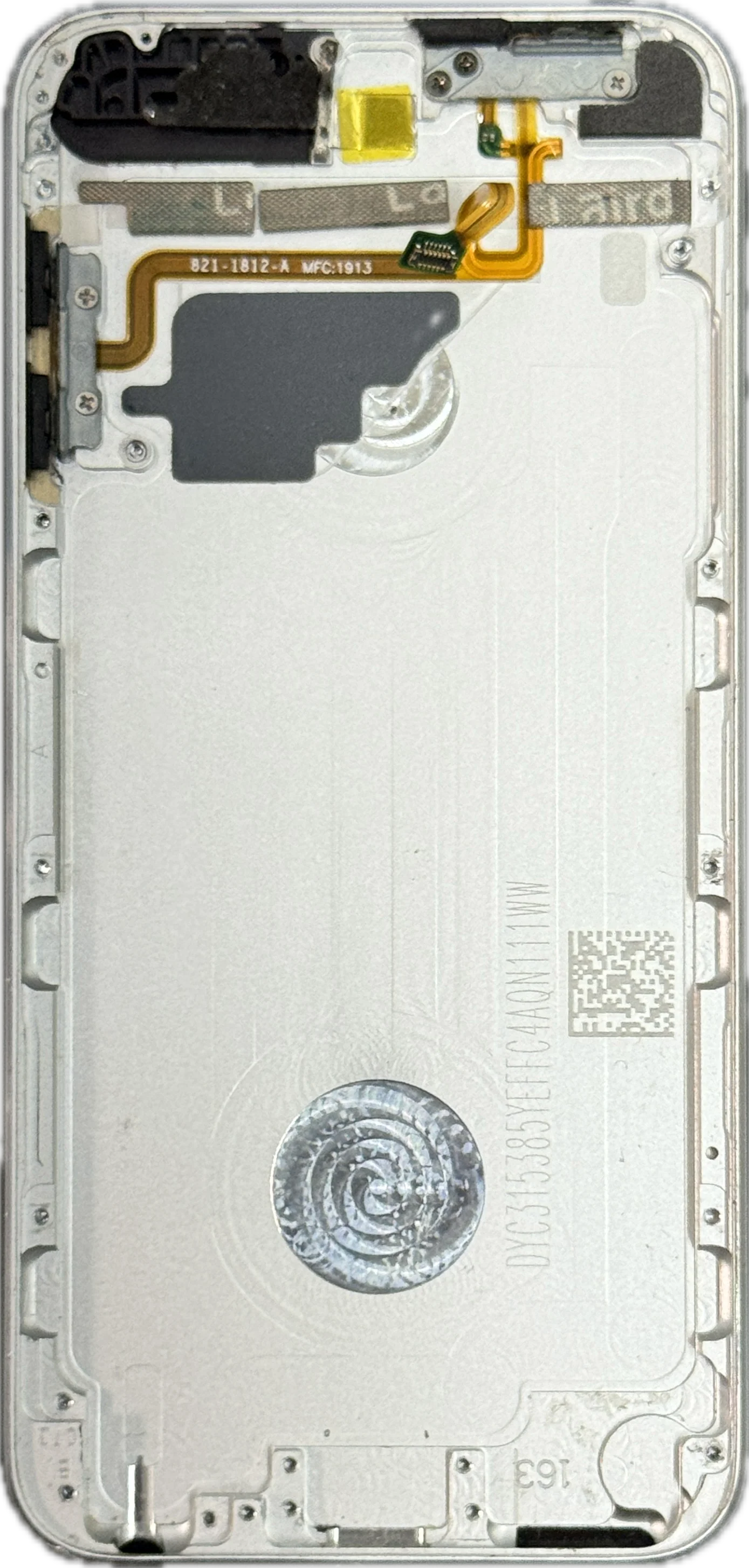 Used Original Silver Black Housing Frame Shell with Small Parts for Apple iPod Touch 5th Generation No iSight A1509 - Image 2